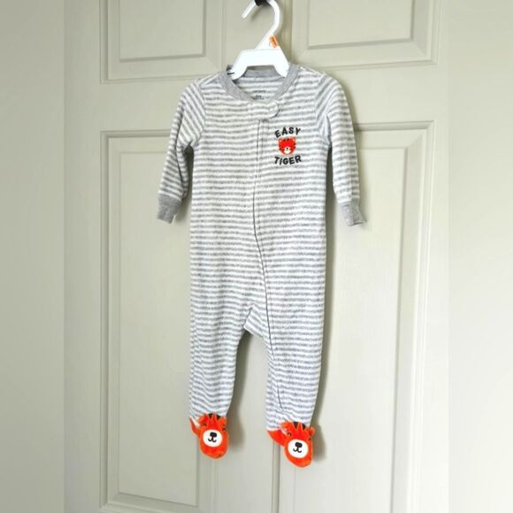 2/$15 Carter's Terry Cloth Sleeper Size 6 M - Picture 1 of 4